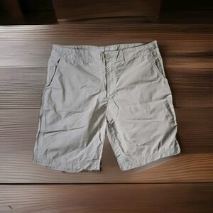 Mountain Hardwear Mens 34/44 Lightweight Shorts Beige Nylon 10" Inseam